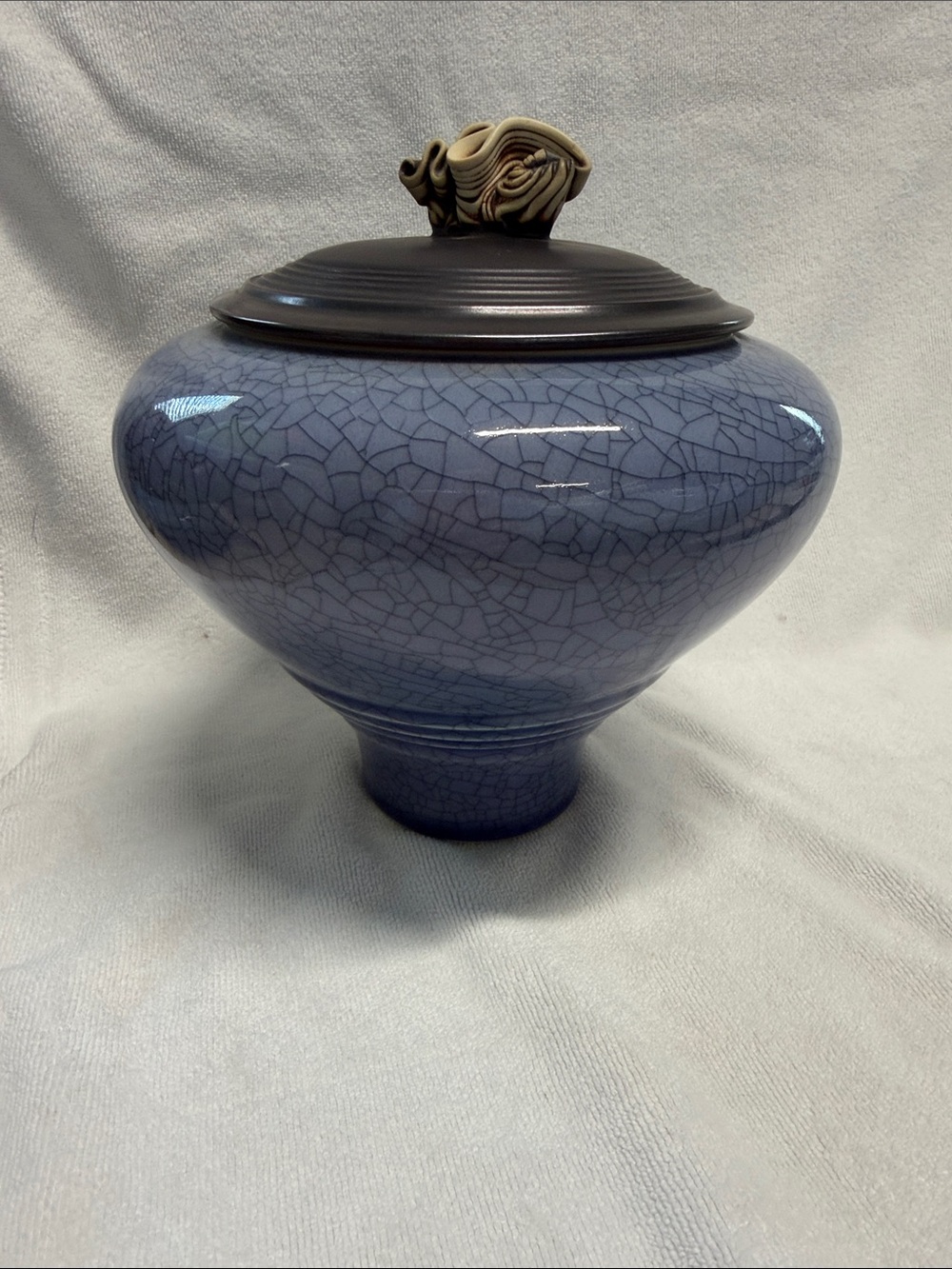 Pottery by Corkindale Studio lidded vessel by artist Andrew MacCorkindale.